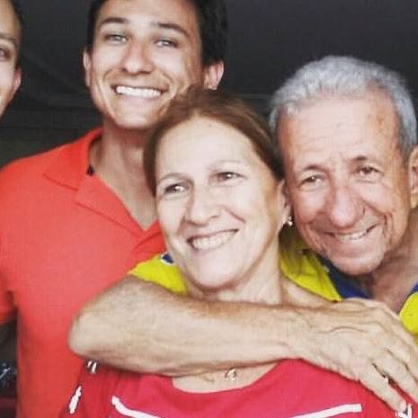 MARIA CARMEN - 64 ANOS